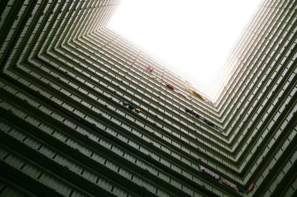 Komu zgłaszać usterki i awarie osiedlowe